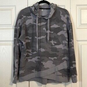 SEVEN7 Size Small Women's Camouflage Hooded Sweatshirt Asymmetrical Hem Stretch